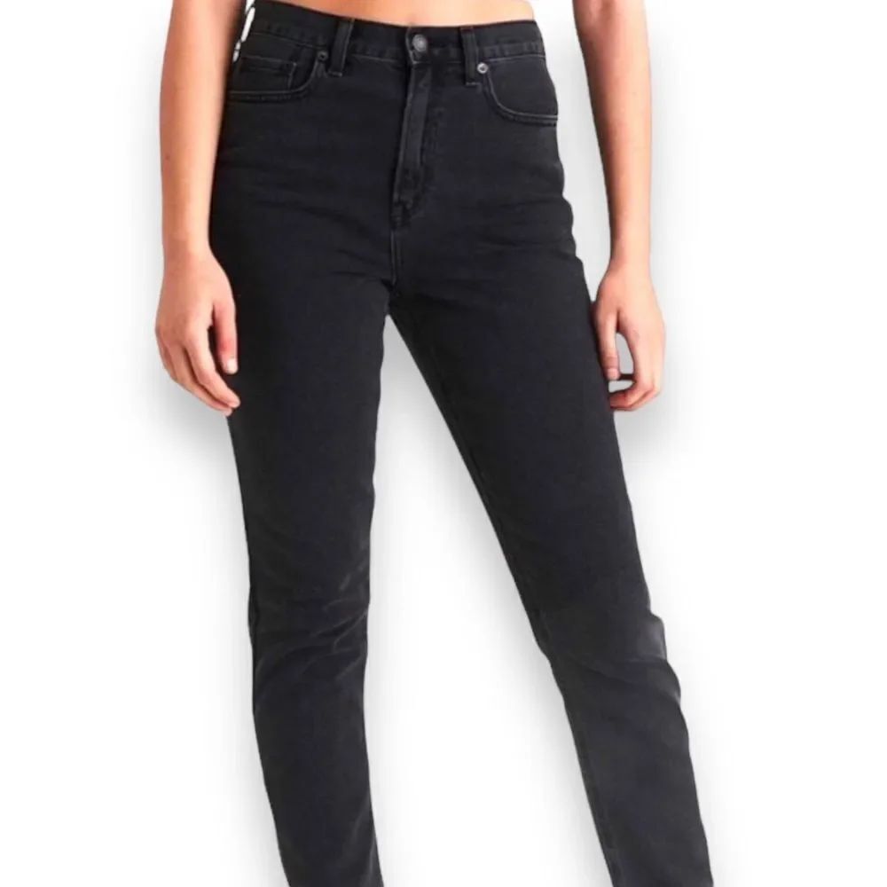 Black Denim High Waist Straight Leg Jeans AEO 10 NWT